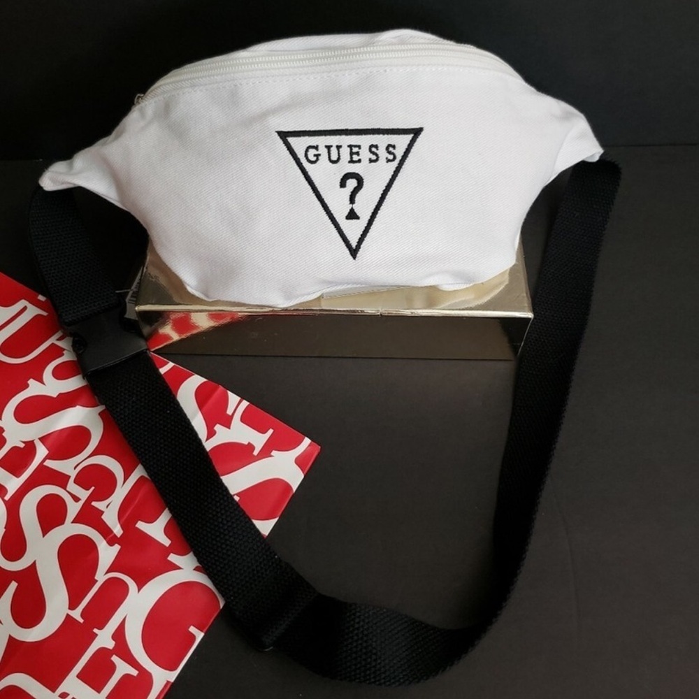 Vintage Guess Logo Fanny Pack Bag